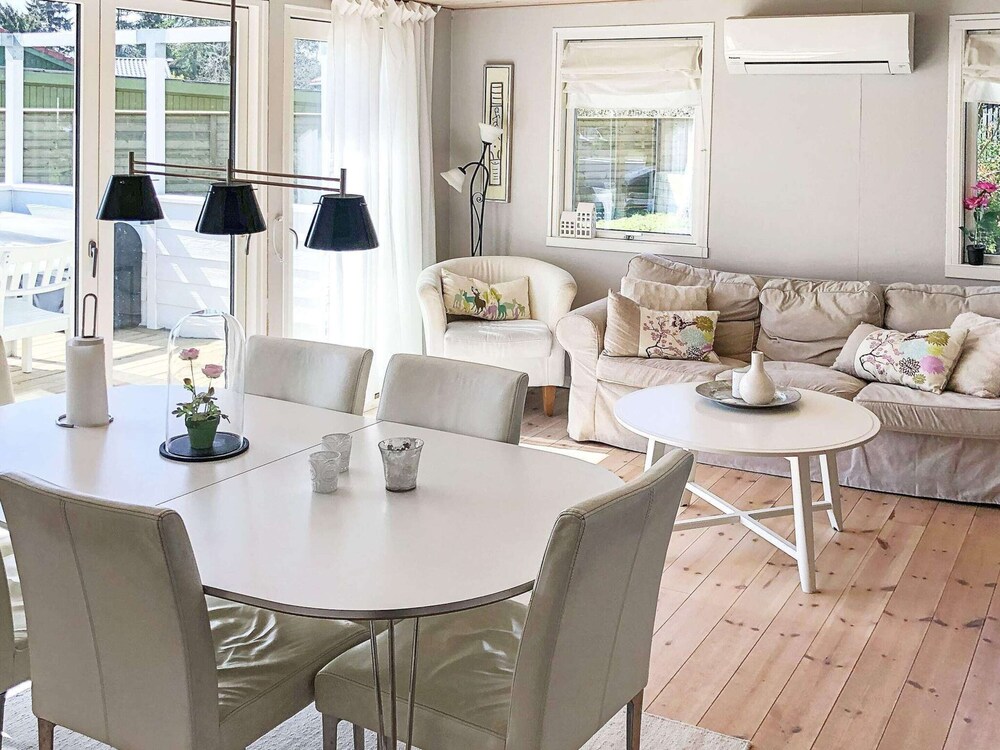 6 Person Holiday Home in Vaeggerlose-by Traum