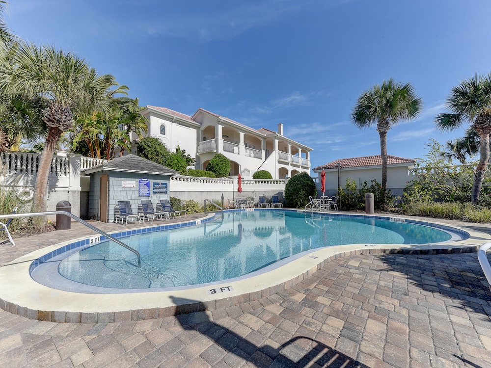 Hibiscus 301-A by Distinctive Beach Rentals