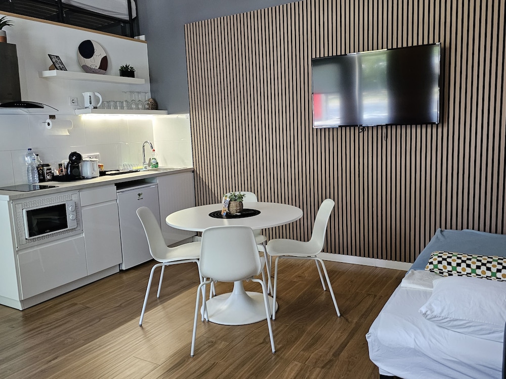 Hlius Brand New Apartments