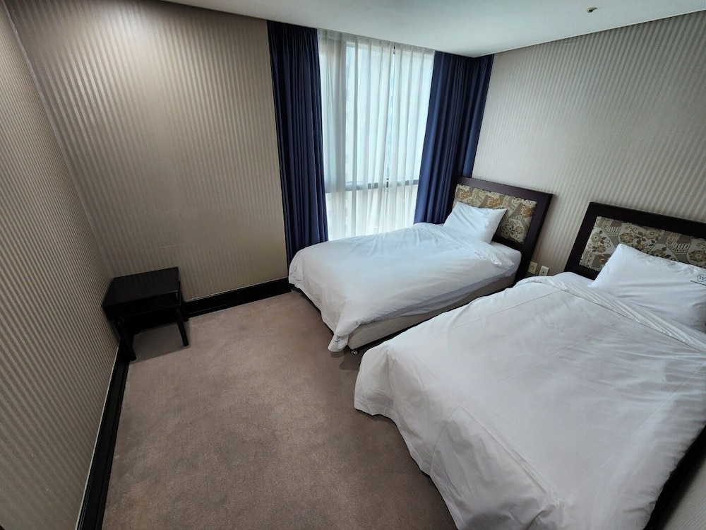 W Residence Hotel Centum City 28