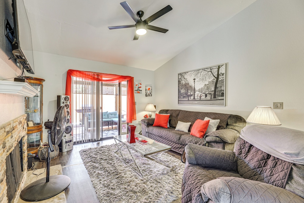 4 Mi to Dtwn: Cozy Couple's Haven w/ Patio in Mesa