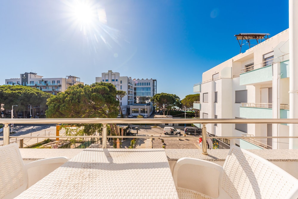 Wave Seaside Apartment photo 3