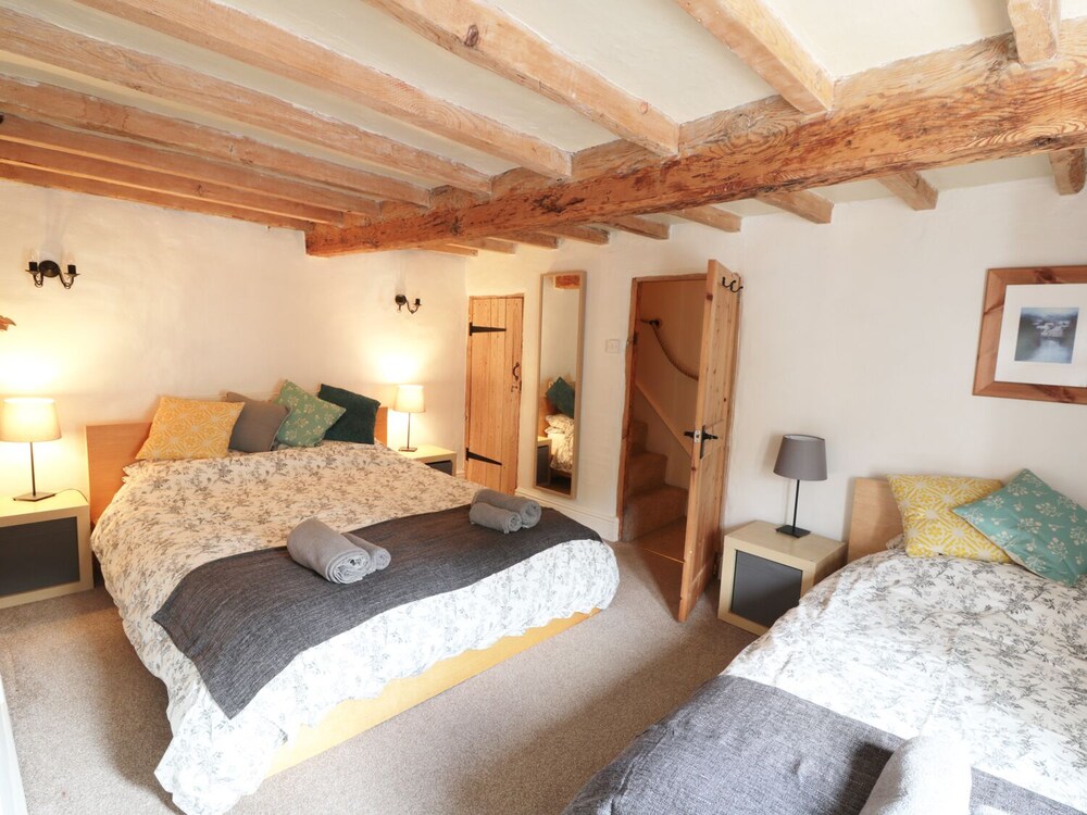 Holly Cottage
