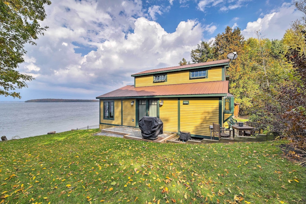 Lake Champlain Cottage w/ Private Deck & Fire Pit! view 3