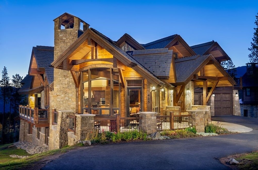 Slopeside Manor 6 Bedroom Home by RedAwning view 2