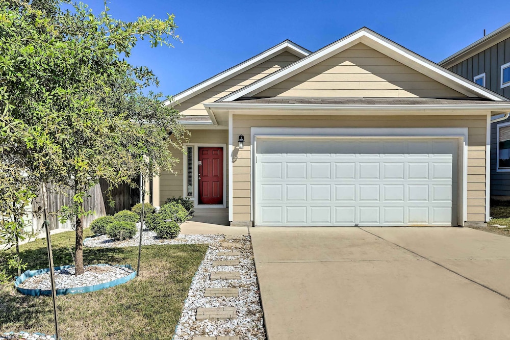 Family Home w/ Fenced Yard in Austin Suburbs!