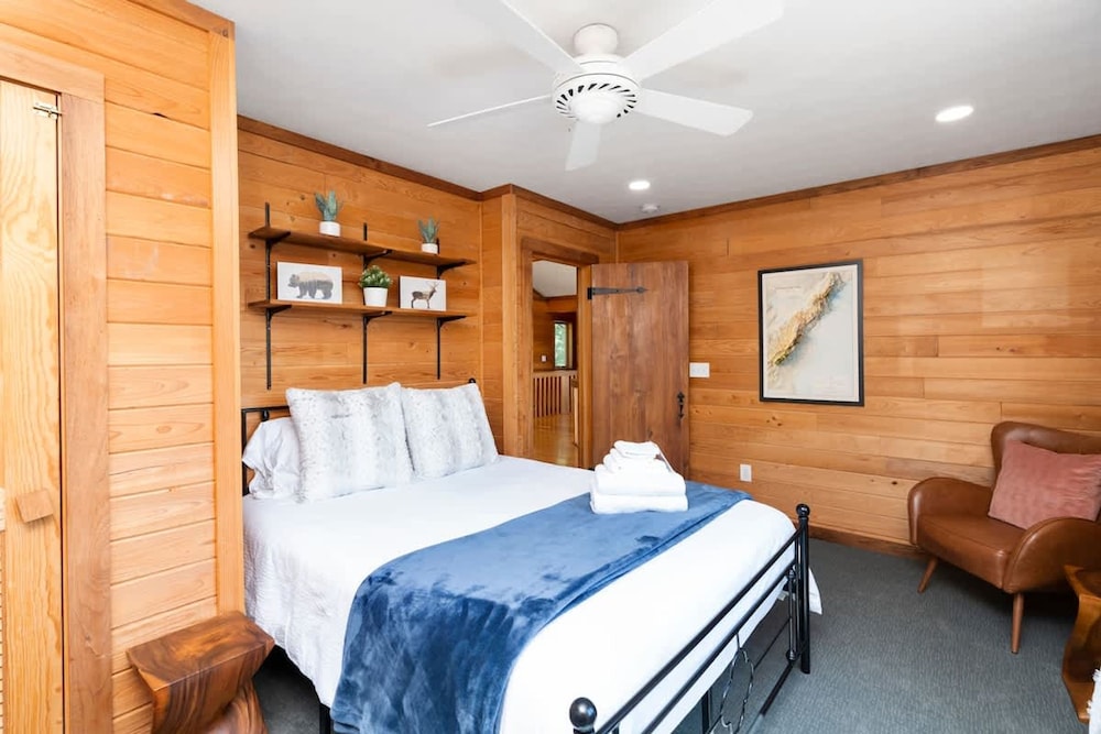 Love Afton Cabin - Family Home