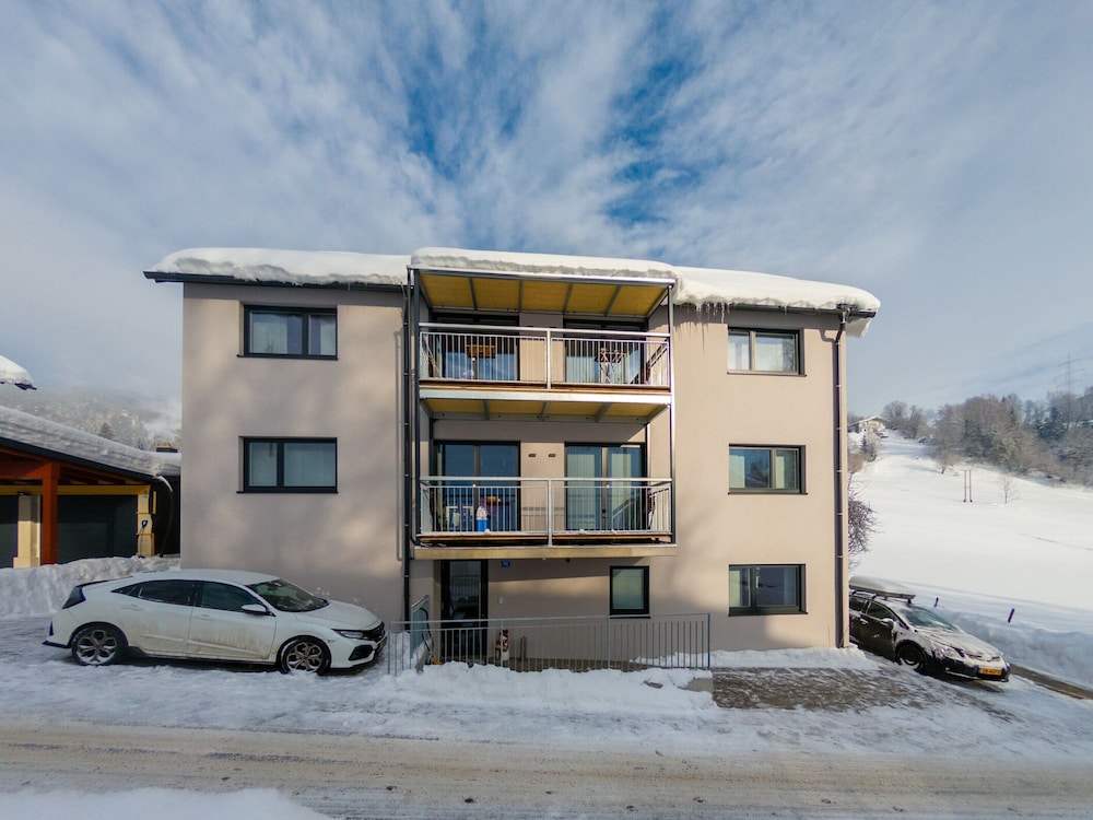 Large Apartment in Sankt Georgen With Balcony