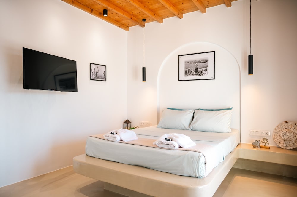 Assyr Getaway - Santorini Cozy Cycladic Retreat