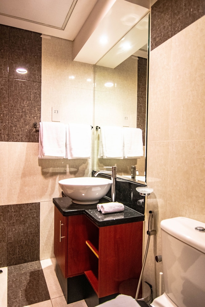 Lux BnB Park Towers Stylsih Studio