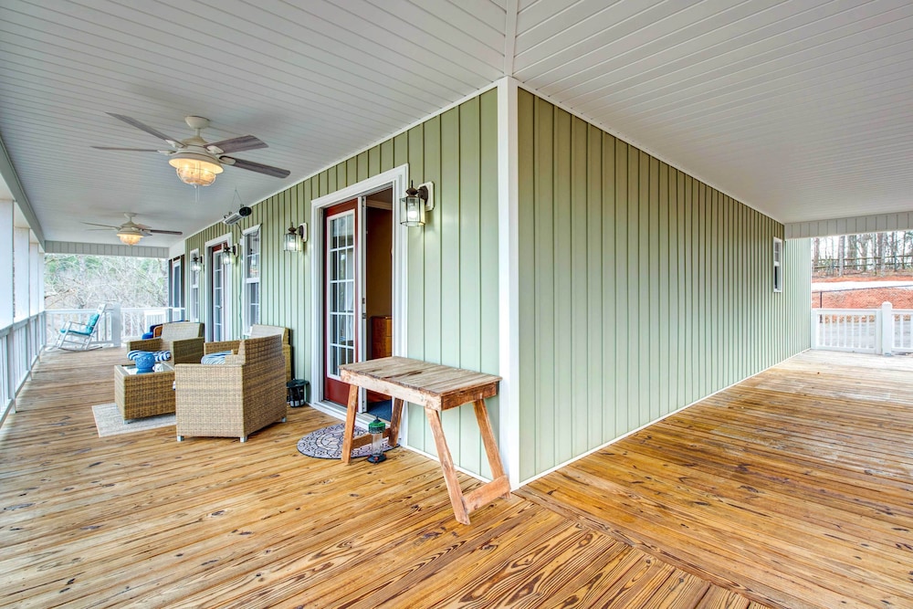 Milledgeville Vacations - Georgia Home on Lake Sinclair w/ Private Dock - Property Image 8