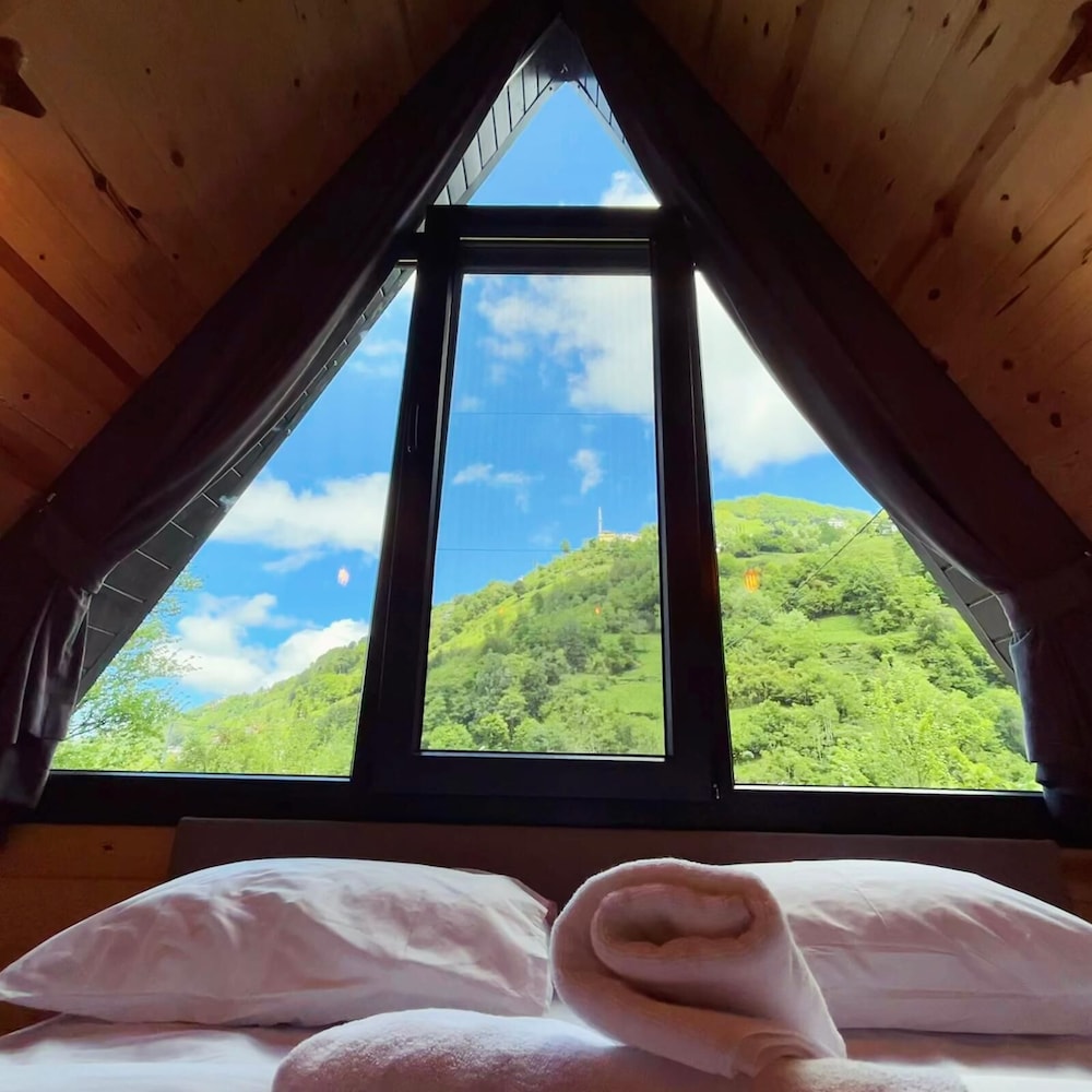 Dalyane House view 3
