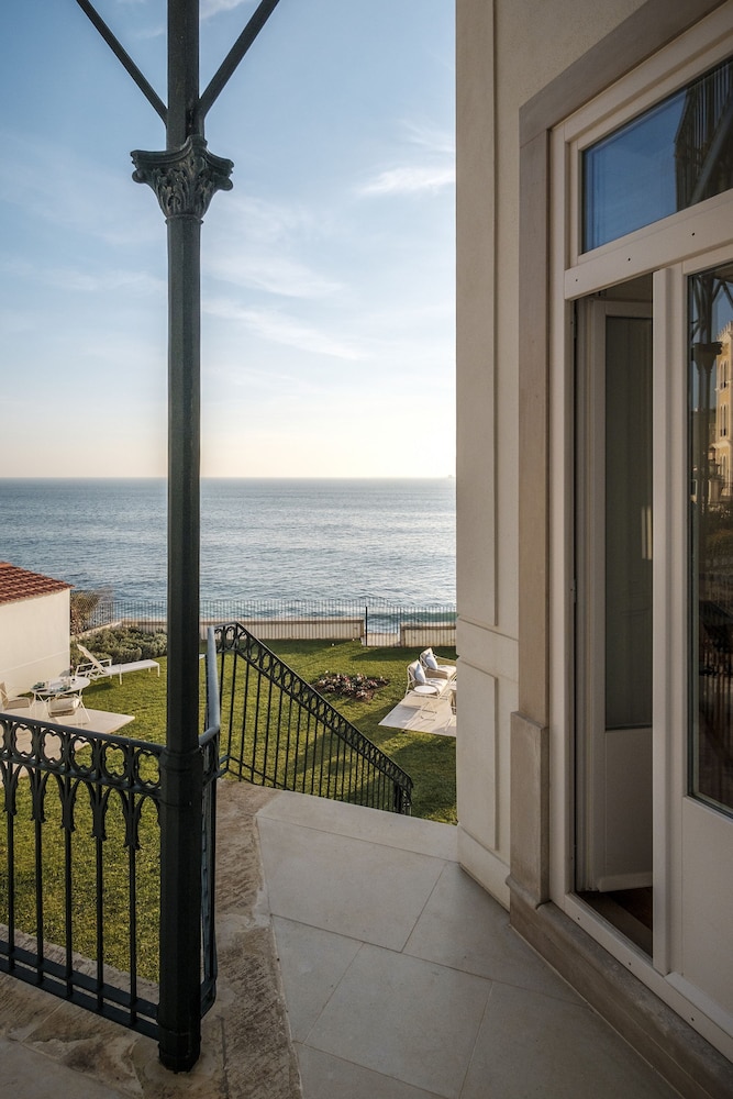 Seaview Castle by Cadenzalux