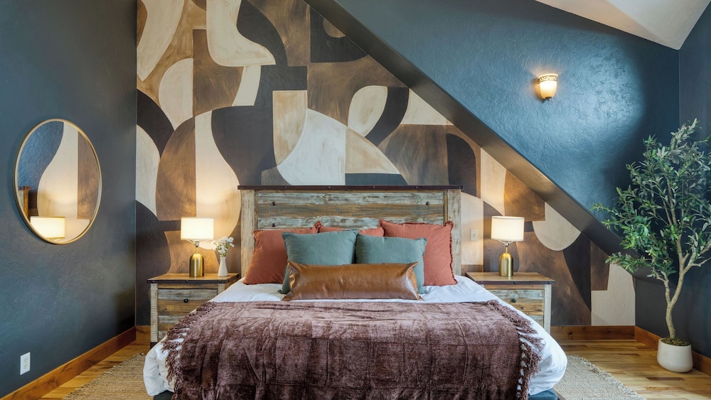 Skate Bowl, Hot Tub & Game Room Breckenridge Adventure Chalet by Avantstay