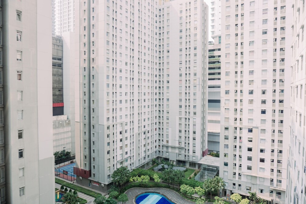 Stunning And Homey 2Br Green Bay Pluit Apartment