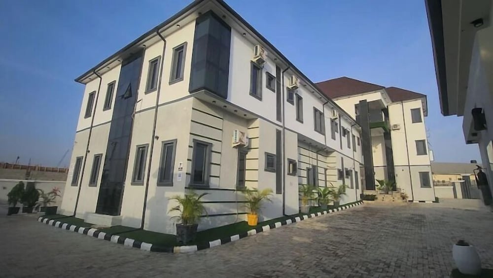 Iri Diplomatic Resorts