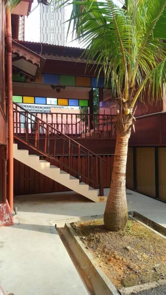 Traders Villa