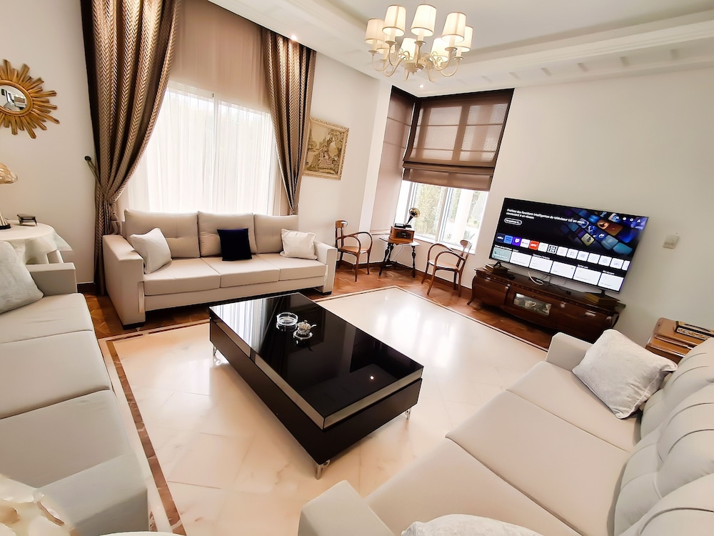 L'Orchidée - Luxury Suites