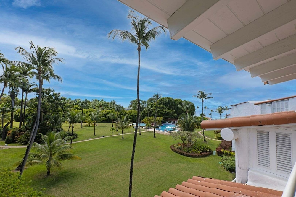 Glitter Bay Estate 414 1 Bedroom Apts