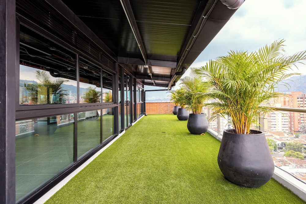 Kyux Studios by MOME