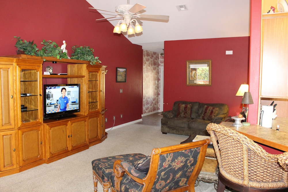 Candlewyck Cove Resort