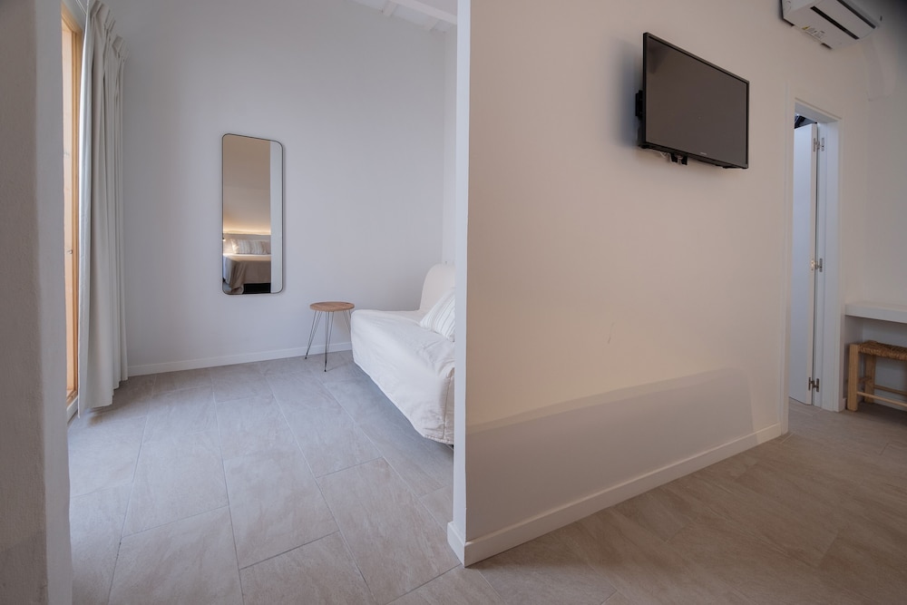 Ciutadella de Menorca Vacations - Hotel Tres Tocs - Property Image 13