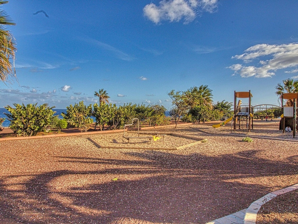 Apartment in Radazul With Stunning Sea Views