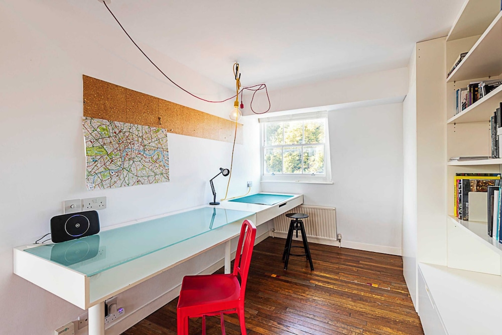 Charming Loft in Islington - Stunning View!