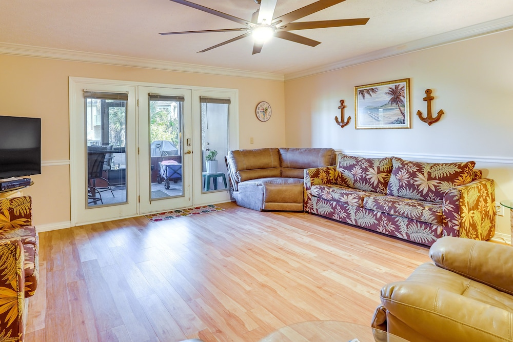 PCB Townhome w/ Resort Amenities - Walk to Ocean!