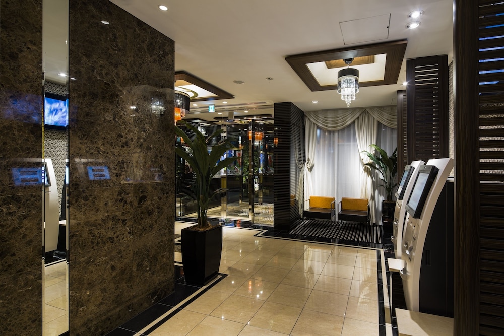 APA Hotel Nagatacho Hanzomon Ekimae 5