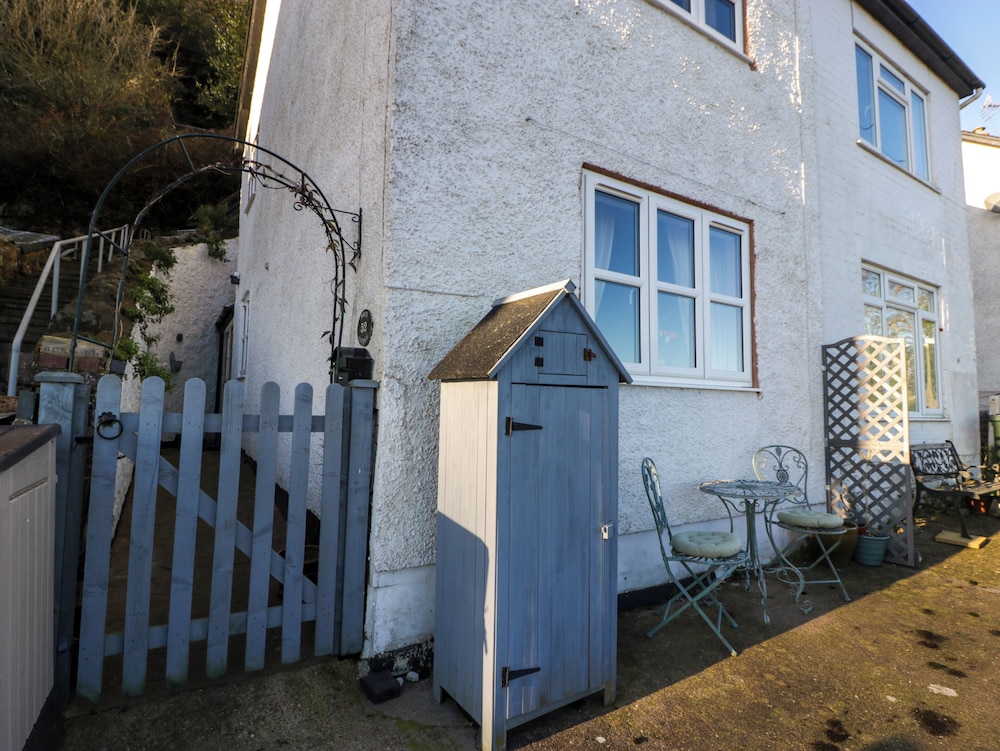 Holly Cottage