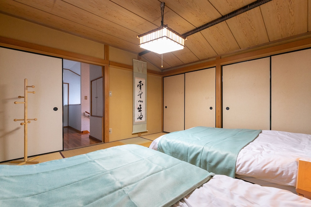 Shinjuku Japanese-style two storey house