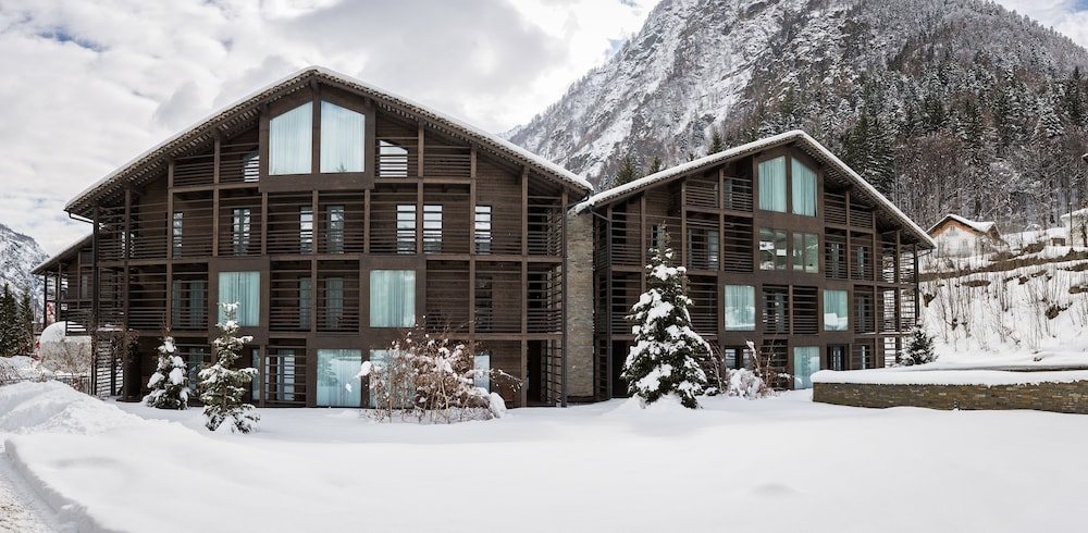 NH Collection Alagna Mirtillo Rosso