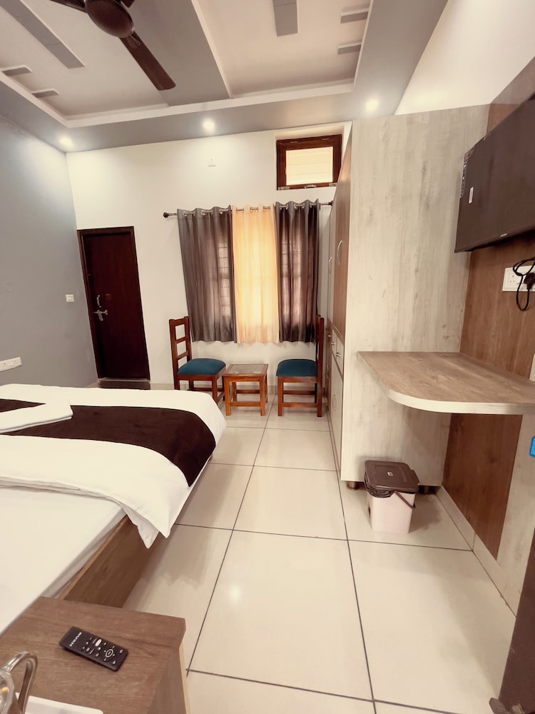 Vishram Guest House