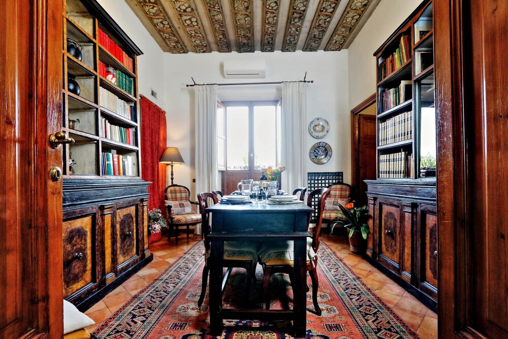 Treasurerome Colosseum Terrace 2BR