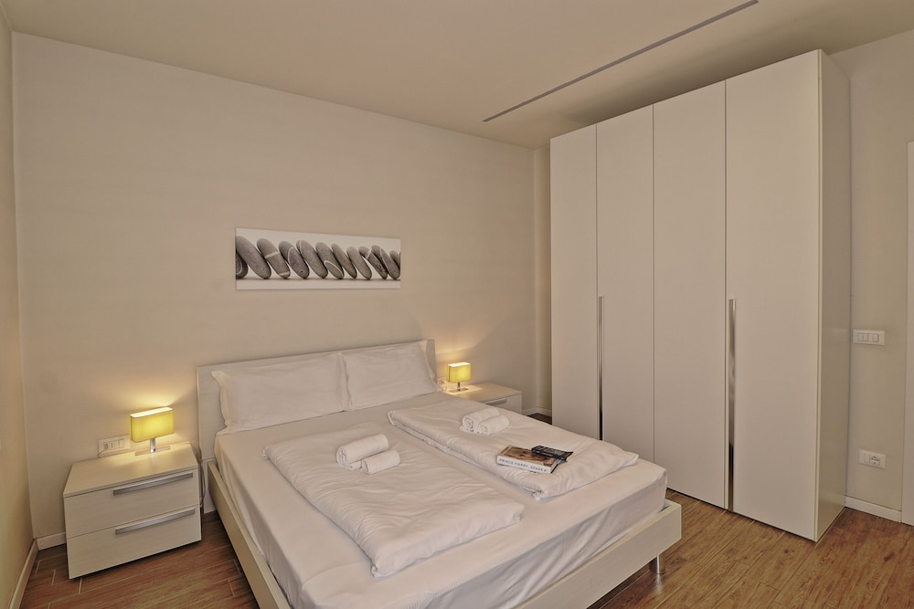 Appartamento Cavour view 3