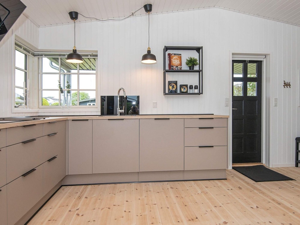 Renovated Beach House - By Traum Ferienwohnungen view 4