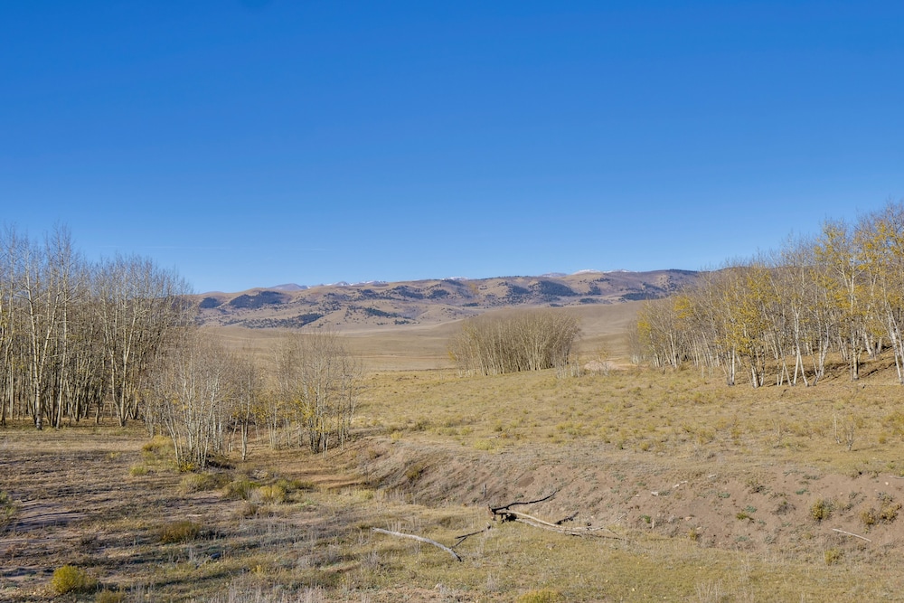 Spacious Como Vacation Rental w/ Mountain Views! view 3