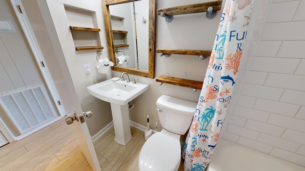 Beach Racquet B by Tybee Vacation Rentals