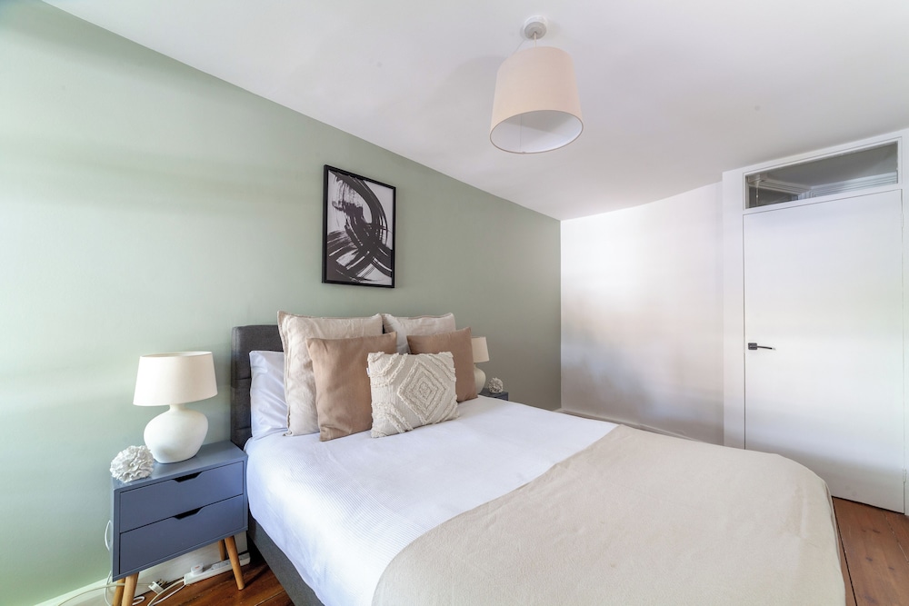 The Canonbury Apartment