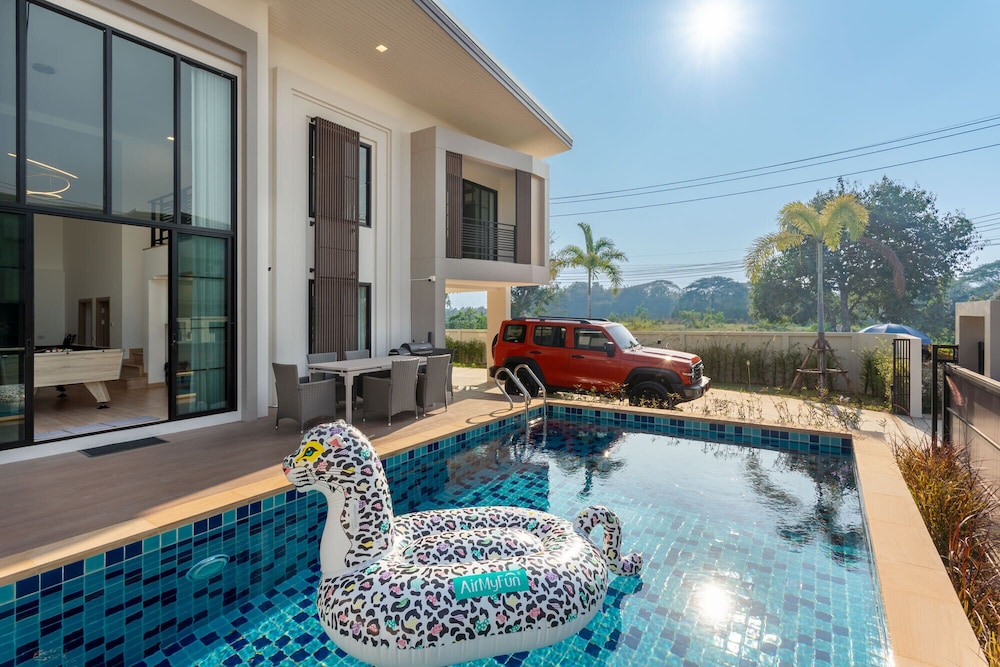 Kanna Pool Villa