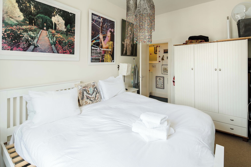Stylish Central London Flat Near Tower Bridge