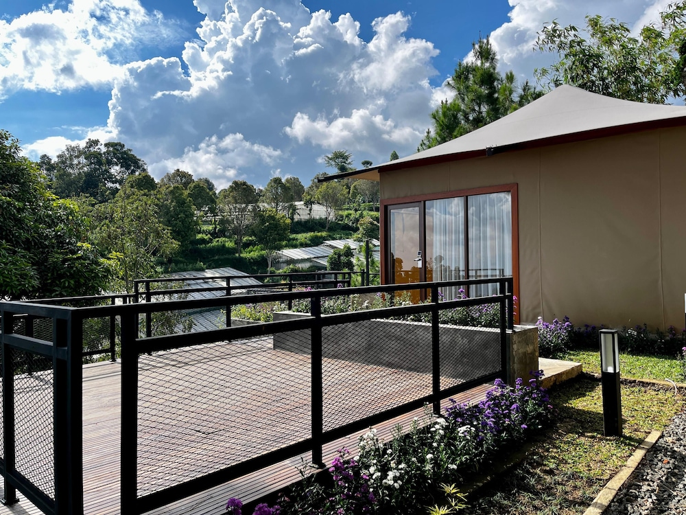 Tebing View Glamping, Azana Hotel Collection