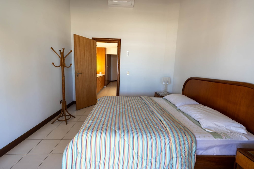 Casa Alto Padr o c Piscina Vista e Churrasqueira