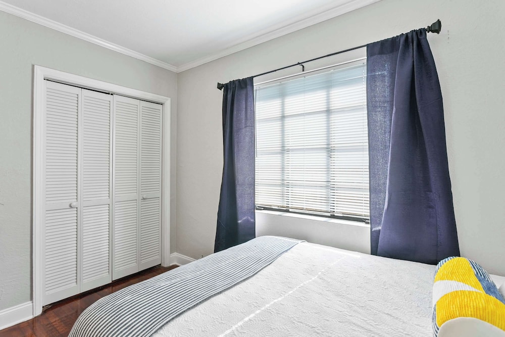 Downtown Escape - For 10