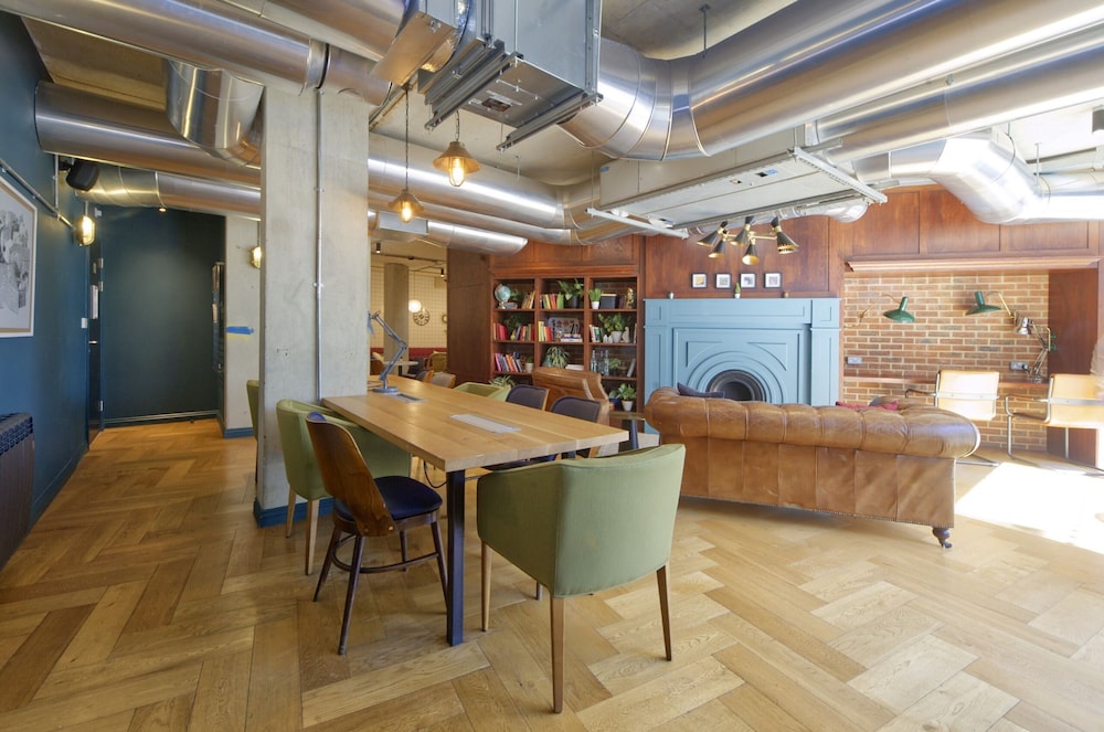 Smart Living in West London Student Studio