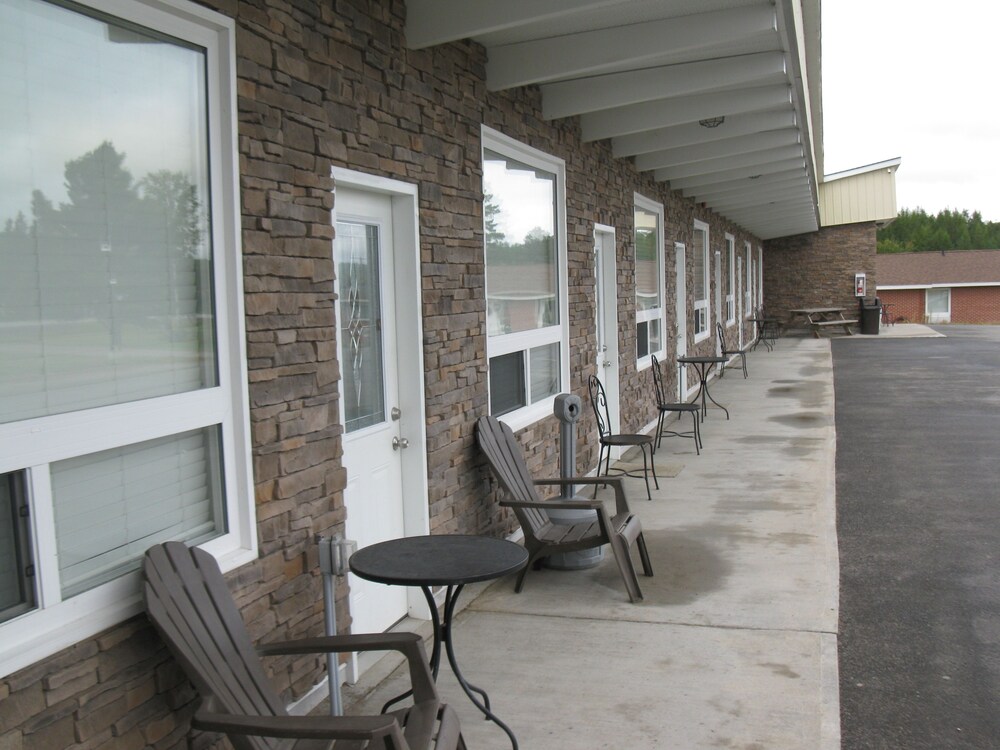 Goodman's Motel view 2