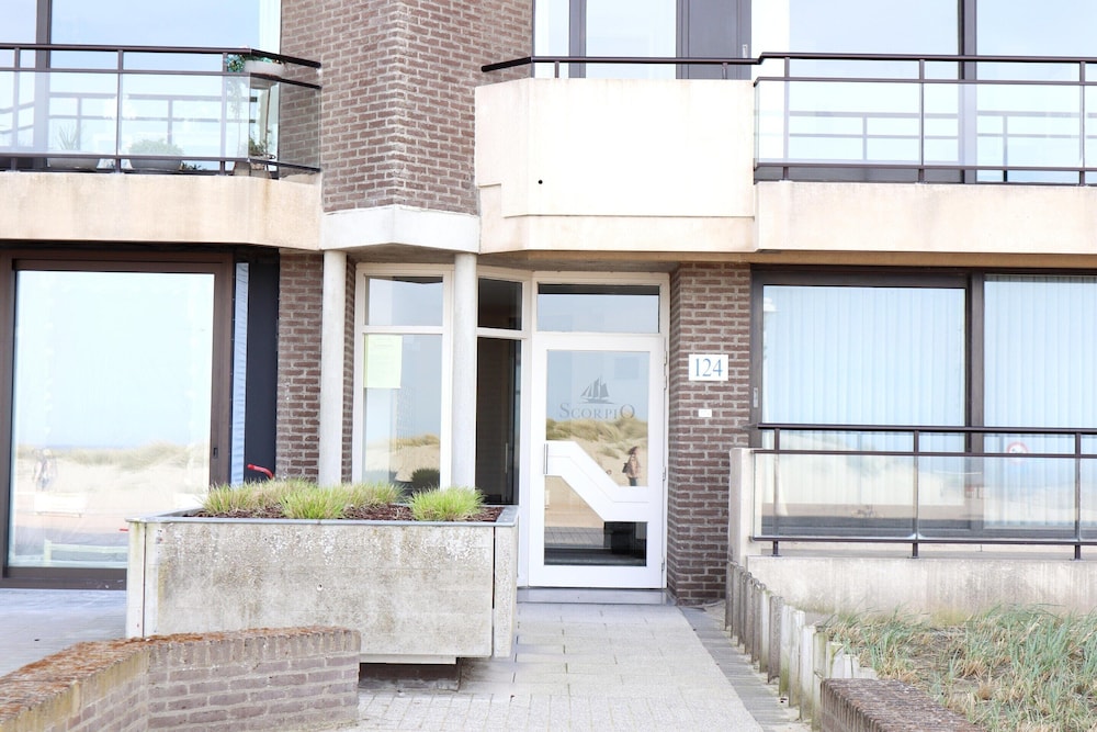 Apartment in Nieuwpoort Near Sandy Beaches