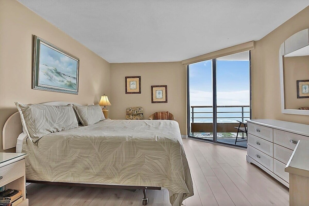 Ocean Creek North Tower F11 2 Bedroom Condo