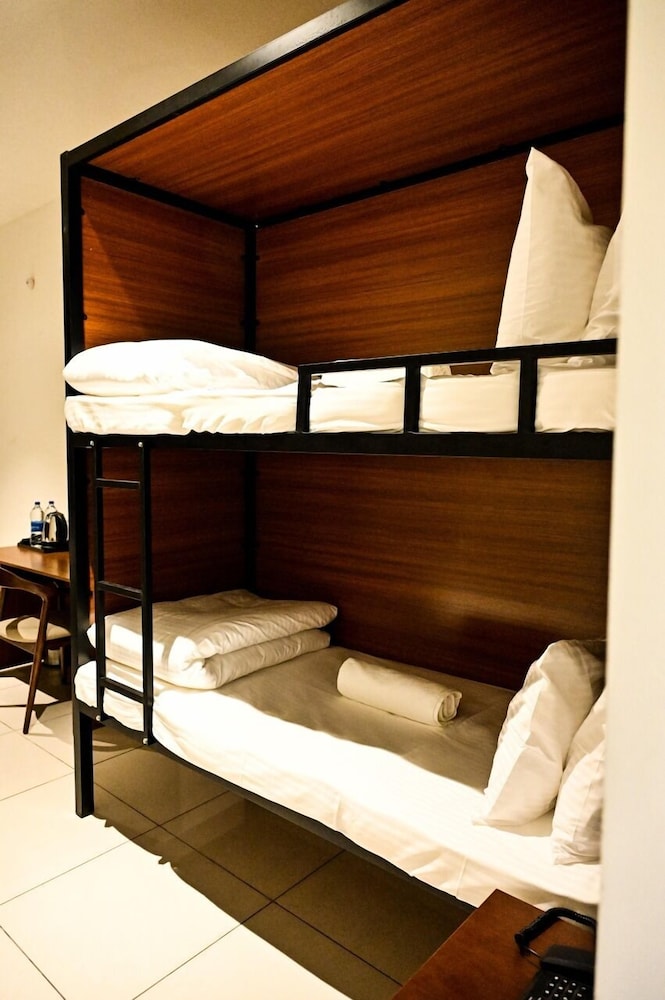 Hotel S S International